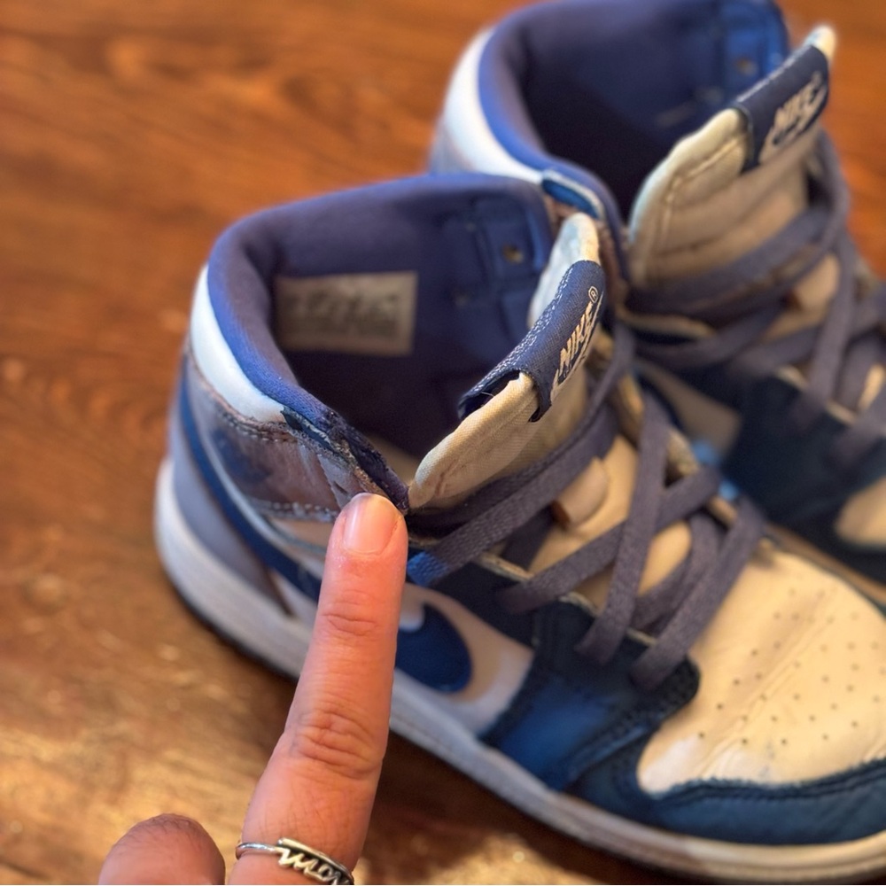 Preloved Nike Jordan 1 Retro High OG True Blue (TD) - Picture 12 of 12